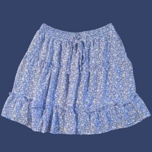 EUC Blue and White Floral Ruffle Sienna Sky Skirt Size Medium